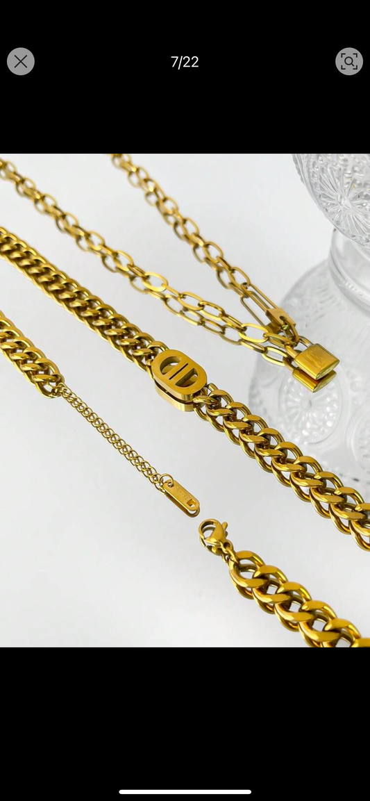 Lock and Luxé Chain Set