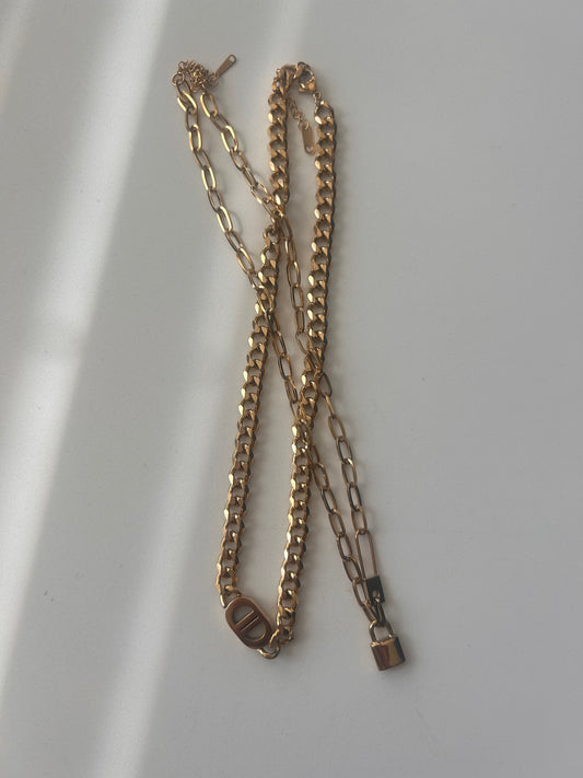 Lock and Luxé Chain Set